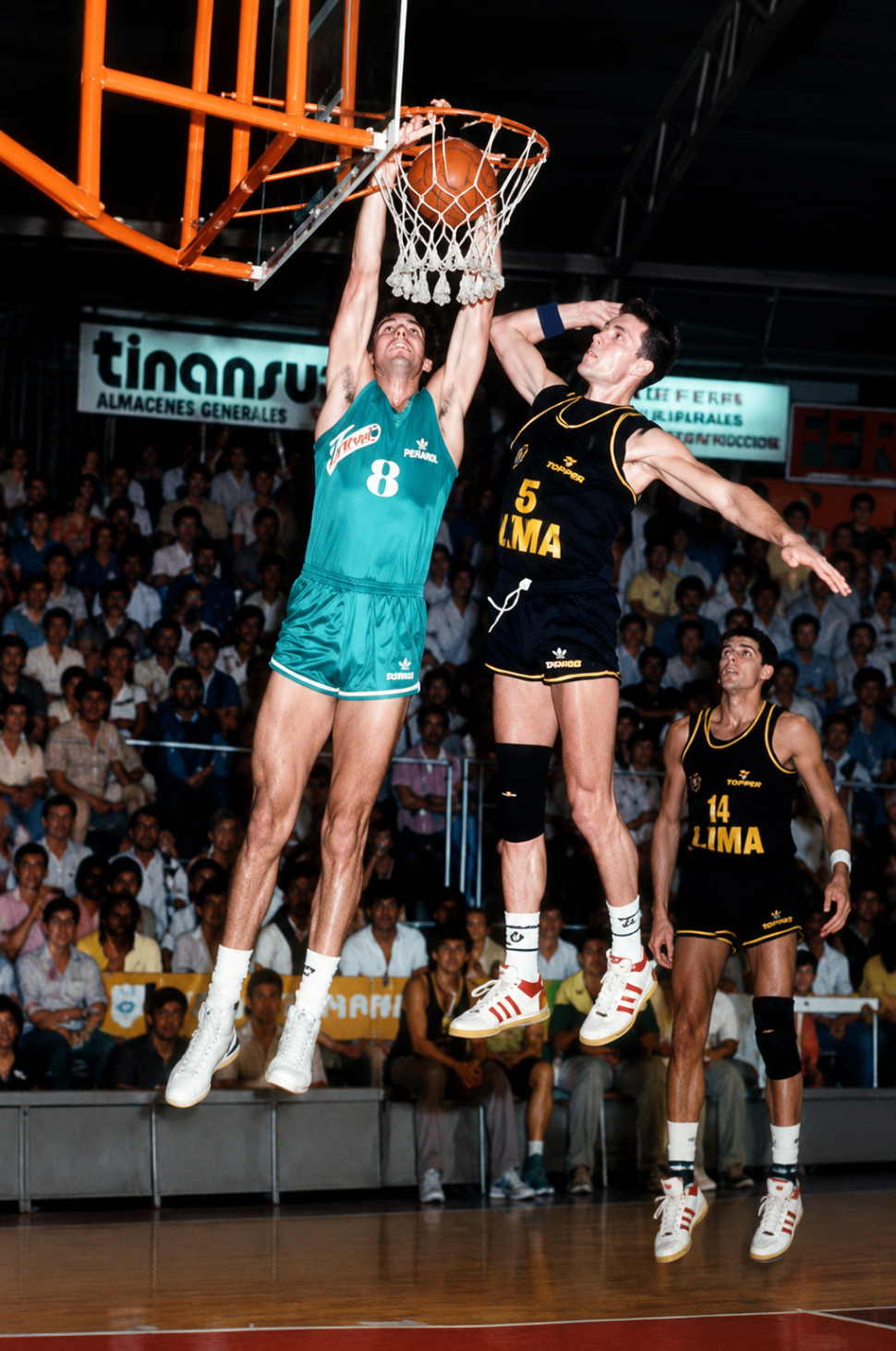 Diego Maggi finishing at the rim